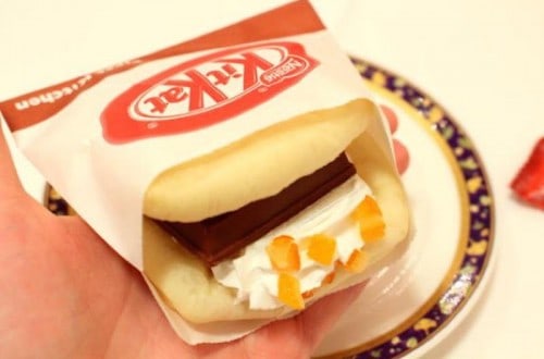 Japanese Fast Food Restaurant Debuts Kit-Kat Sandwich And It Looks Amazing!