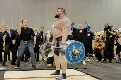Strongman Breaks Deadlift World Record; Cheered On By Arnold Schwarzenegger