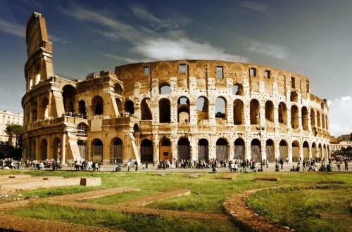 You’ll Never Believe What These Tourists Did At The Roman Colosseum