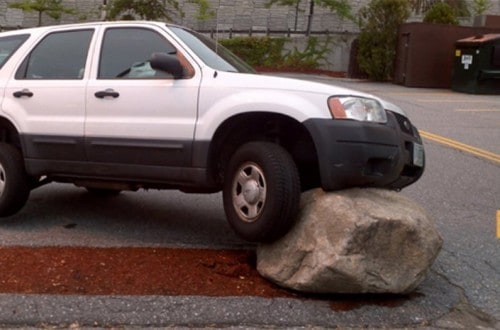 15 Parking Fails That Leave You Scratching Your Head