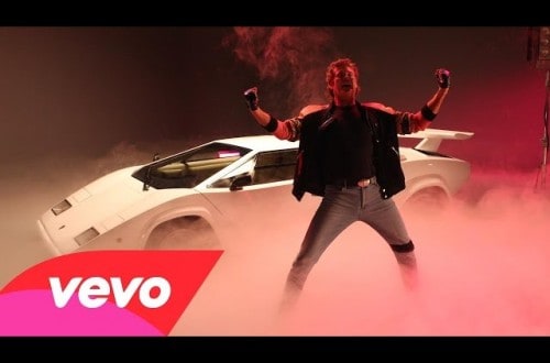 David Hasselhoff Is Back With New Music Video And It Has Dinosaurs!