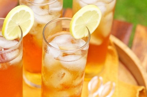 Doctors Say Iced Tea Obsession Led to One Man’s Kidney Failure