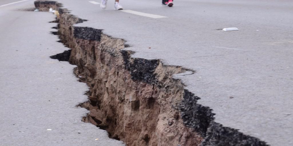 How Your Smartphone Could Be The Key To Detecting Earthquakes Early