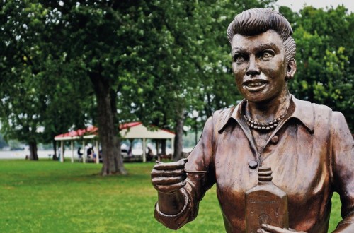 Lucille Ball Statue In Hometown Drawing Fire