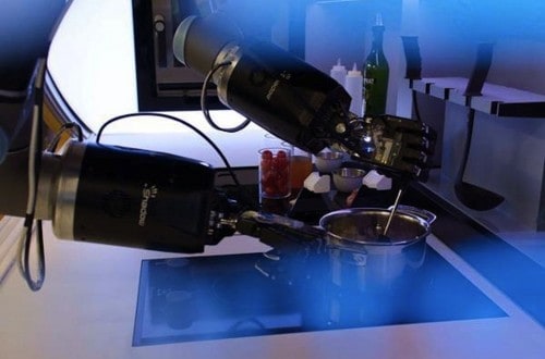 World’s First Robotic Chef Created An ‘Exceptional’ Meal