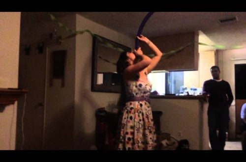 You Won’t Believe The Trick This Woman Can Do With A Balloon