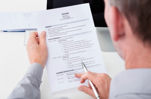Experts Say Stop Using Times New Roman Font On Resumes