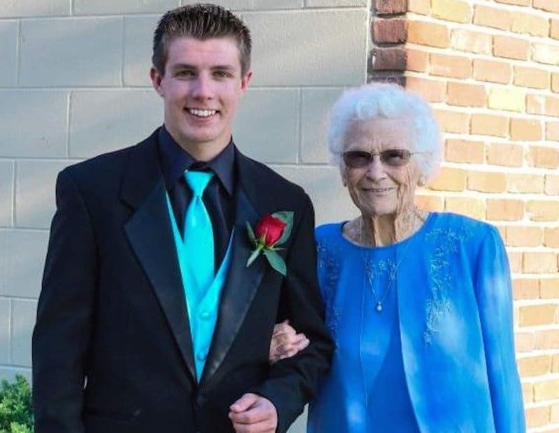 Indiana Teen Takes 93-Year-Old Great-Grandmother To Prom