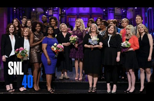 Reese Witherspoon And SNL Cast Apologize To Their Moms For Mother’s Day