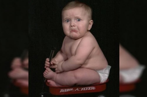 18 Weird And Funny Newborn Baby Photos That Should Not Be On The Internet