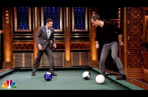 Jude Law And Jimmy Fallon Play Pool Bowling On The Tonight Show