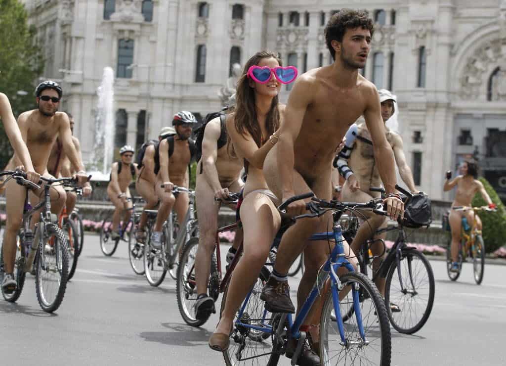 Police Remove Nude Cyclist After Complaints That He Was Aroused