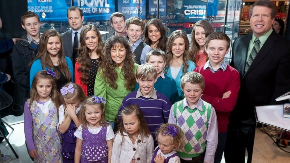 19 Kids And Counting Canceled Following Josh Duggar Scandal