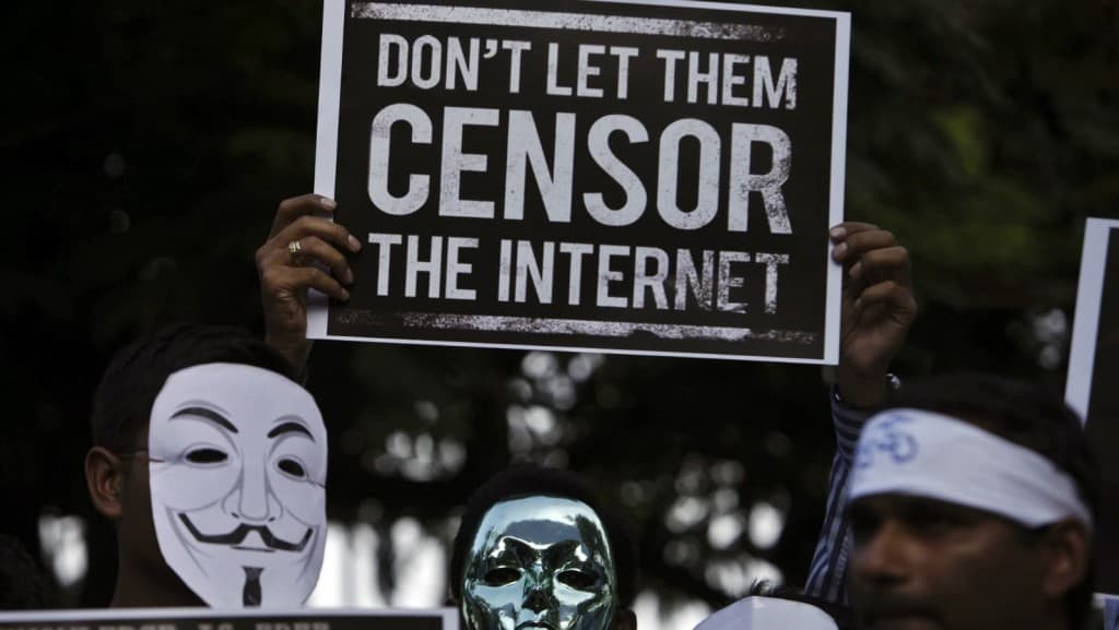 India Remove Pornography Bans After Mass Outrage