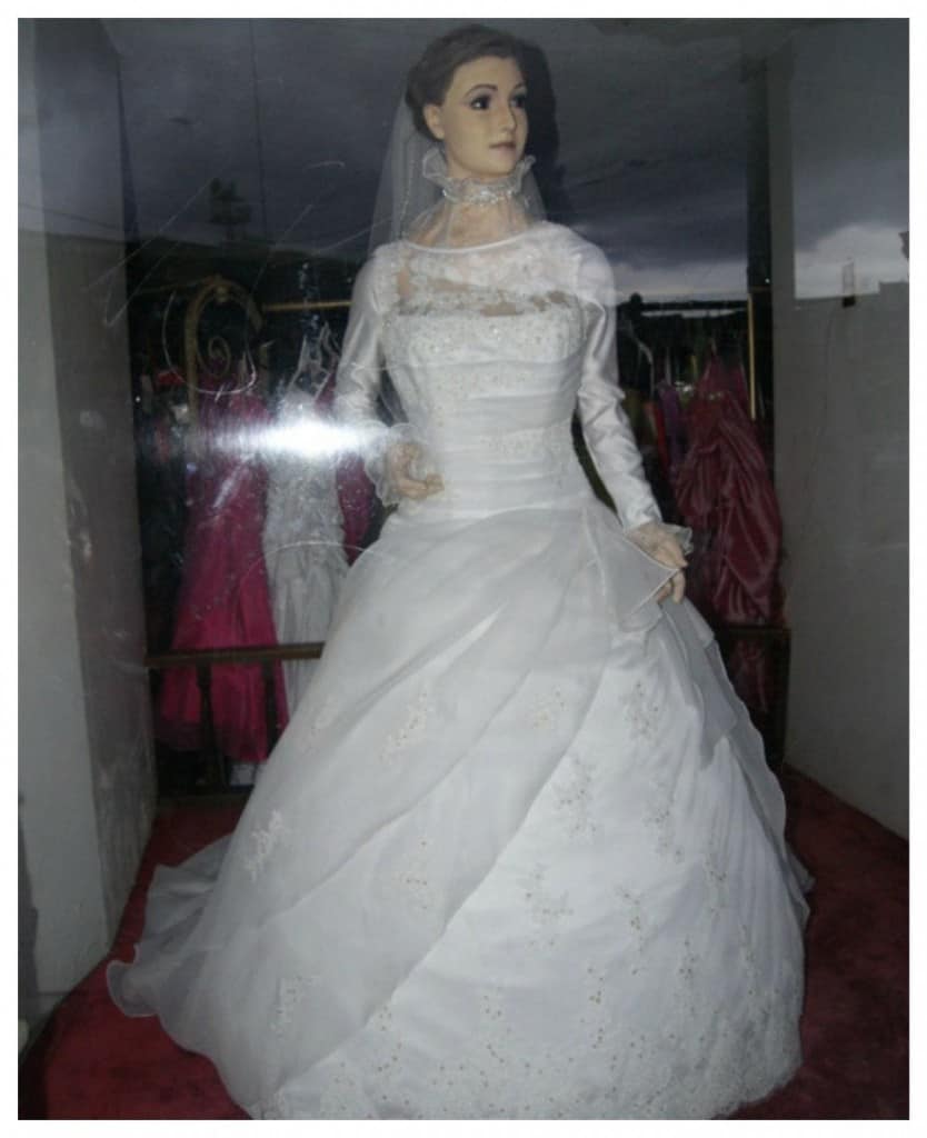 Mannequin In Bridal Store Window Is Rumored To Be A Corpse