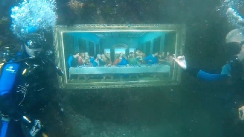 Bulgarian Divers Create Stunning Underwater Art Gallery