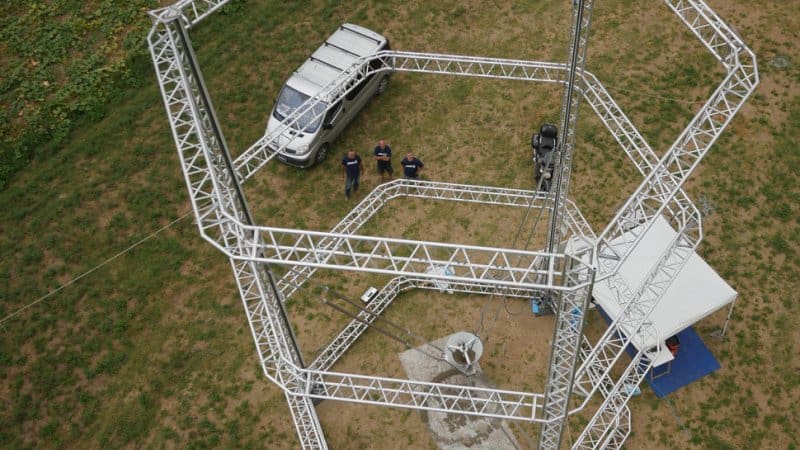 Giant 3D Printer Can Make Entire Houses Out Of Clay