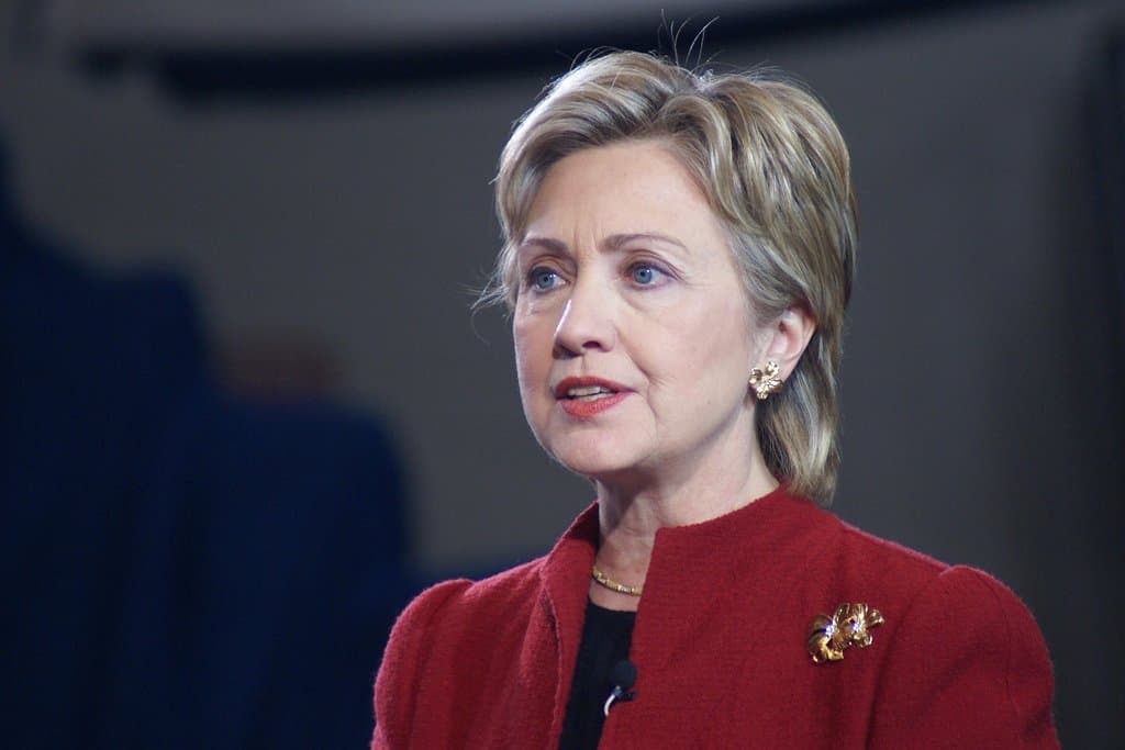 Hillary Clinton Calls For The US To Allow 65,000 Syrian Refugees
