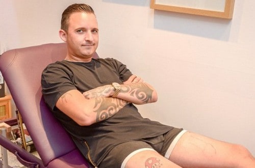 Man Tattooed A Massive Penis On His Leg, Wife Kicks Him Out