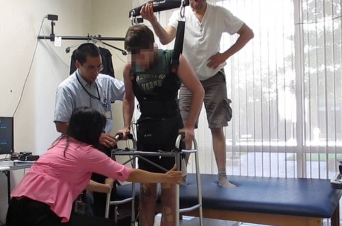 Paralyzed Man Able To Walk Using Brain Power And Electrodes On His Knees