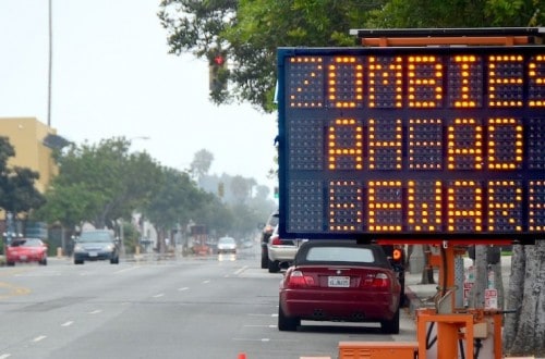 Prankster Hacks Electronic Road Sign To Show Fake Warnings