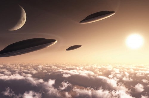 Senior Politician Claims UK Military Covered Up UFO Sightings