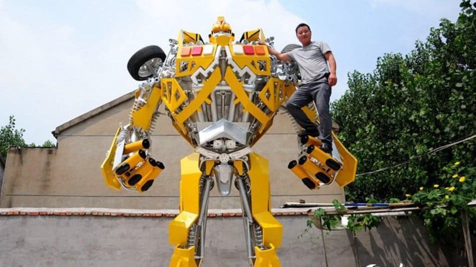This Man Spent A Year Building A Life-Sized Transformer