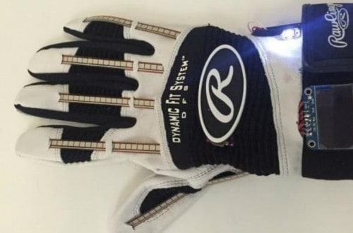 Young Scientist Invents A Glove That Can Translate Sign Language
