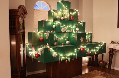 10 Awesome Christmas Trees That Are Not The Norm