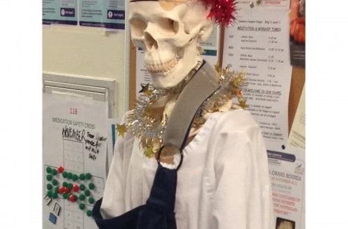 10 Awesome Hospitals Getting Into The Christmas Spirit