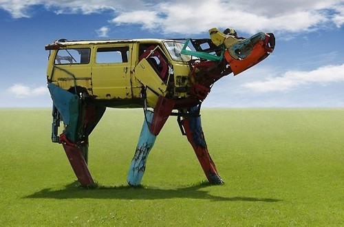 10 Incredible Pieces Of Art Made Out Of Junk