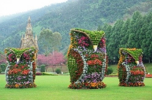 10 Amazing Pieces Of Topiary Art