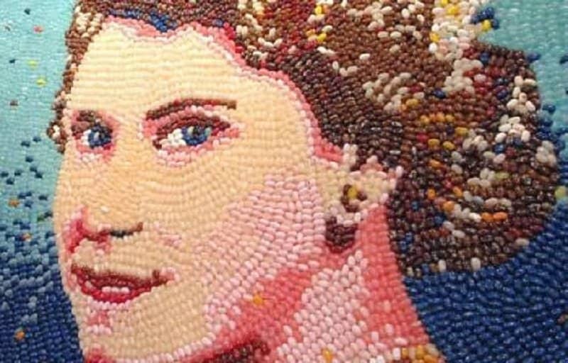 10 Stunning Mosaic Artworks Using Unconventional Materials