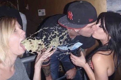 15 Horny Couples That Forgot They Were in Public