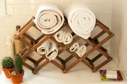 10 Awesome Bathroom Hacks That’ll Make Your Life Easier