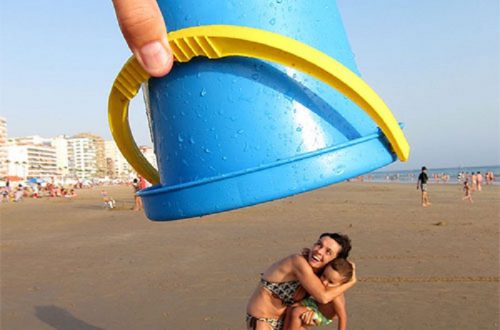 10 Brilliant Photographs Using Forced Perspective