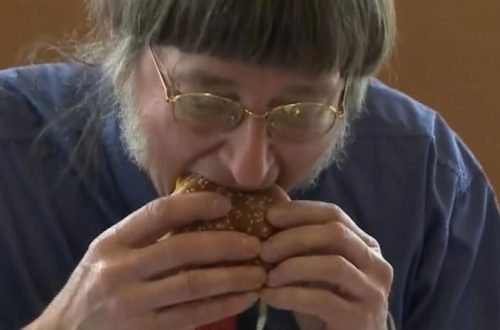 Man Eats 30,000th Big Mac Since 1972