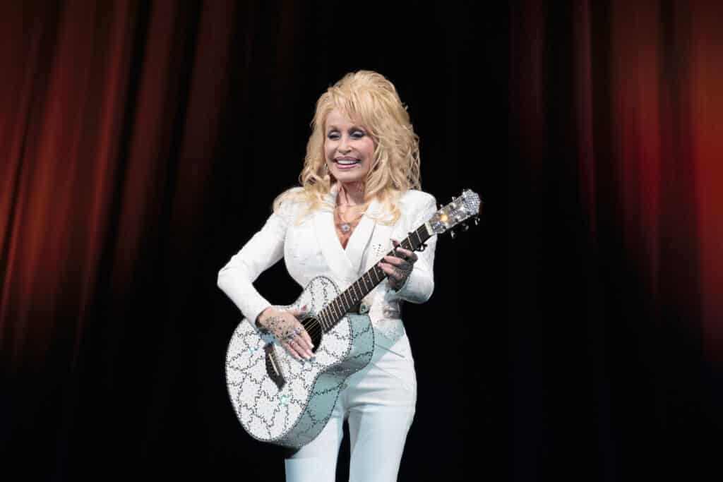 Dolly Parton Live Performance